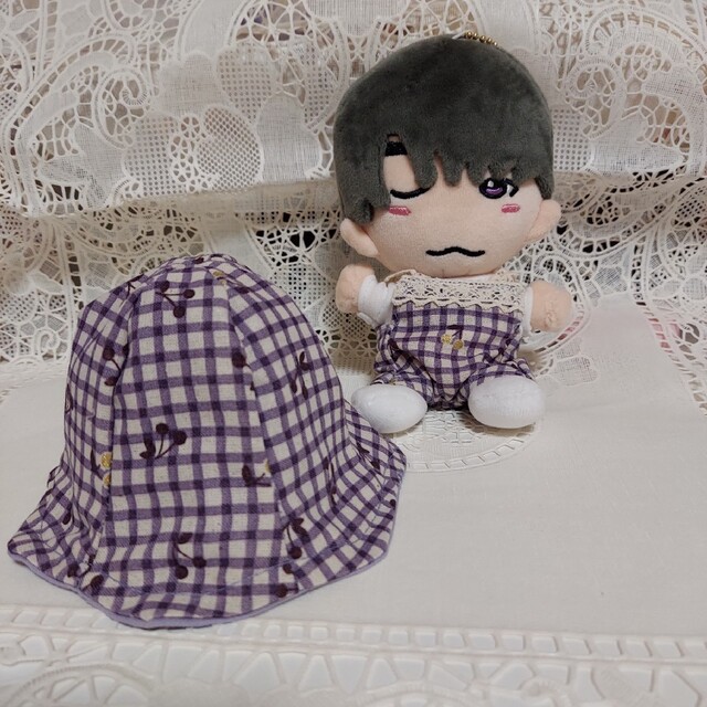 Johnny's(ジャニーズ)のなにわ男子　ちびぬい　ぬい服　ハンドメイド　チューリップハット　サロペット エンタメ/ホビーのタレントグッズ(アイドルグッズ)の商品写真