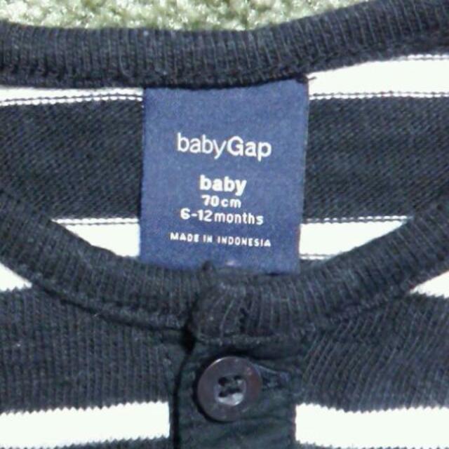 GAP(ギャップ)のgapﾎﾞｰﾀﾞｰTOP 70♡ キッズ/ベビー/マタニティのベビー服(~85cm)(ロンパース)の商品写真