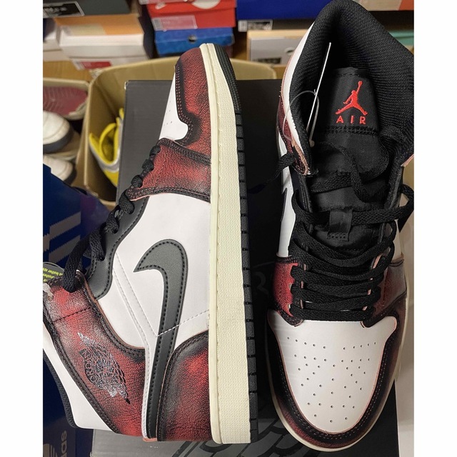 新品レア! AIR JORDAN 1 MID 28.5cm