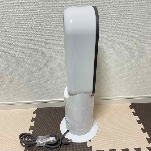 Dyson(ダイソン)の【2019年製】ダイソン AM09 セラミックファンヒーター  ホット&クール スマホ/家電/カメラの冷暖房/空調(ファンヒーター)の商品写真