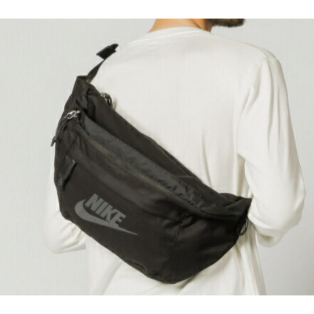 NIKE(ナイキ)の【 ゆかぽん様 専用 】★ NIKE ★テック ヒップ パック  ナイキ メンズのバッグ(ボディーバッグ)の商品写真