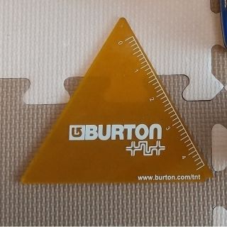 バートン(BURTON)のBURTON 三角スクレーパー ブラウン 薄茶色(アクセサリー)