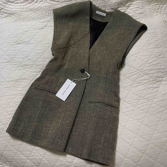 STUDIOUS - satoru sasaki サトルササキ 22ss ノースリーブジャケット STUDIOUS - satoru sasaki サトルササキ 22ss ノースリーブジャケット