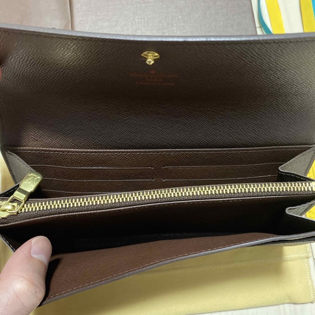 LOUIS VUITTON(ルイヴィトン)のLOUIS VUITTON ルイ ヴィトン ポルトフォイユサラ ダミエ エベ レディースのファッション小物(財布)の商品写真