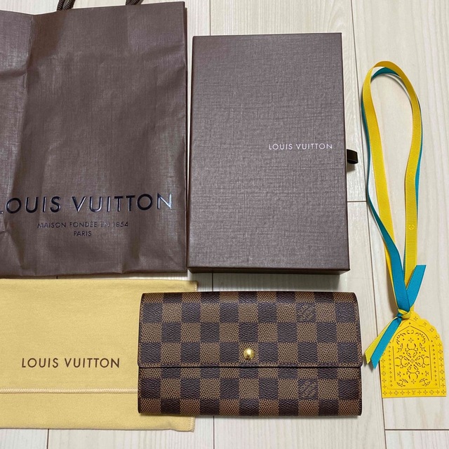 LOUIS VUITTON(ルイヴィトン)のLOUIS VUITTON ルイ ヴィトン ポルトフォイユサラ ダミエ エベ レディースのファッション小物(財布)の商品写真
