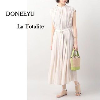 ラトータリテ(La TOTALITE)の軽やかたっぷりギャザー♪　ギャザーマキシワンピース　M　ベージュ(ロングワンピース/マキシワンピース)