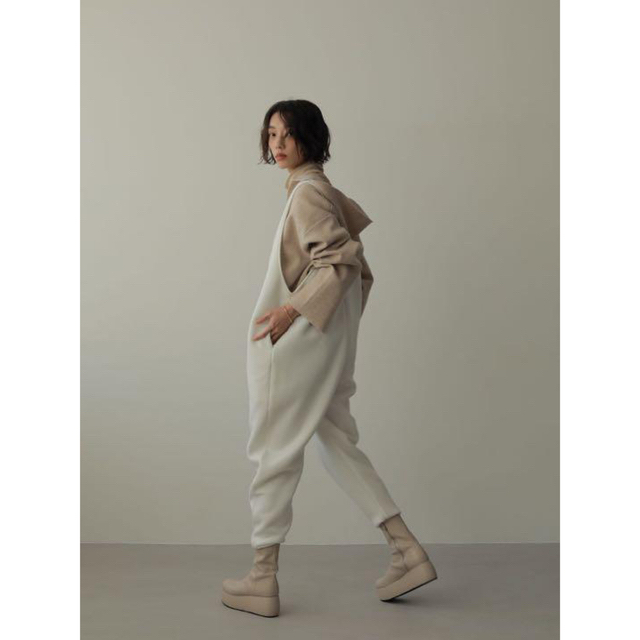 ETRE TOKYO - ☆専用☆ etre tokyo Vネックコクーンオールインワン の