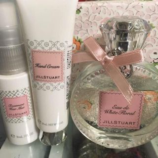 ジルバイジルスチュアート(JILL by JILLSTUART)のジルスチュアート(香水(女性用))