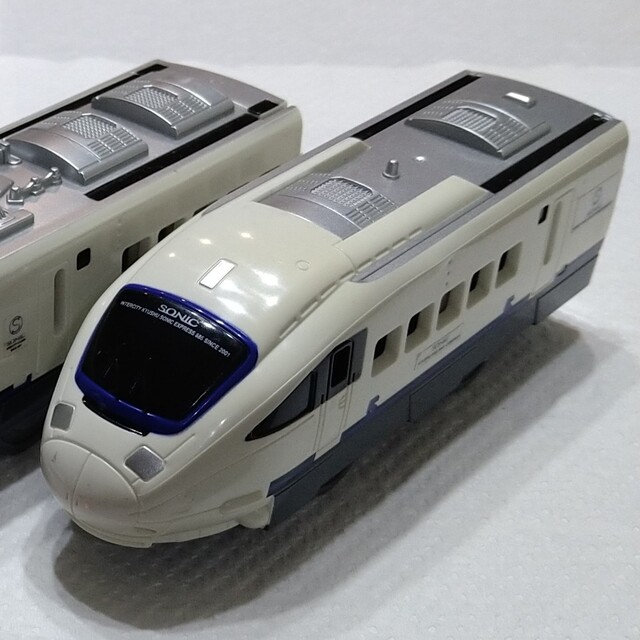 Takara Tomy(タカラトミー)の２【廃盤】プラレール 885系 2次車 白いソニック 青帯 エンタメ/ホビーのおもちゃ/ぬいぐるみ(鉄道模型)の商品写真