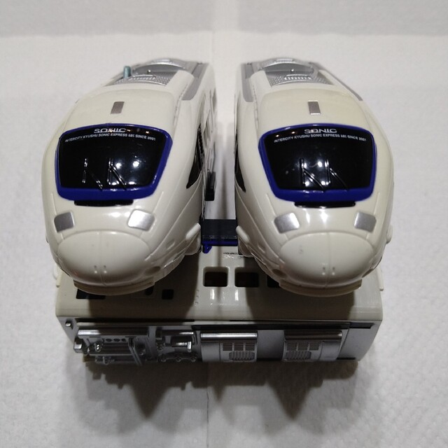 Takara Tomy(タカラトミー)の２【廃盤】プラレール 885系 2次車 白いソニック 青帯 エンタメ/ホビーのおもちゃ/ぬいぐるみ(鉄道模型)の商品写真