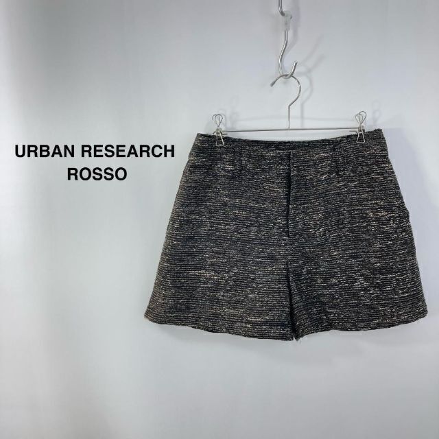 URBAN RESEARCH ROSSO(アーバンリサーチロッソ)の☆専用☆アーバンリサーチ　ロッソ ショートパンツ ブラック ゴールド レディース レディースのパンツ(ショートパンツ)の商品写真