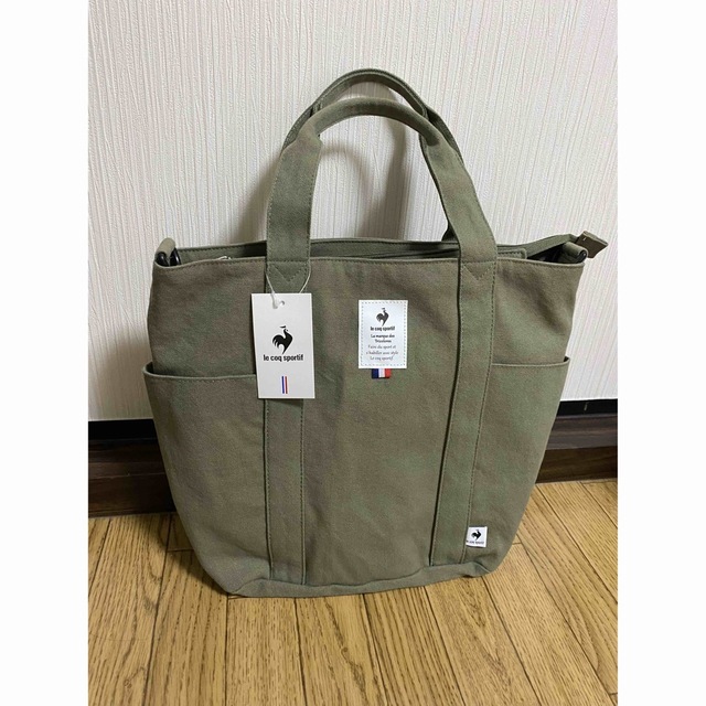 le coq sportif(ルコックスポルティフ)の【新品】ルコックスポルティフ 男女兼用 2way トートバッグ ショルダーバッグ レディースのバッグ(トートバッグ)の商品写真