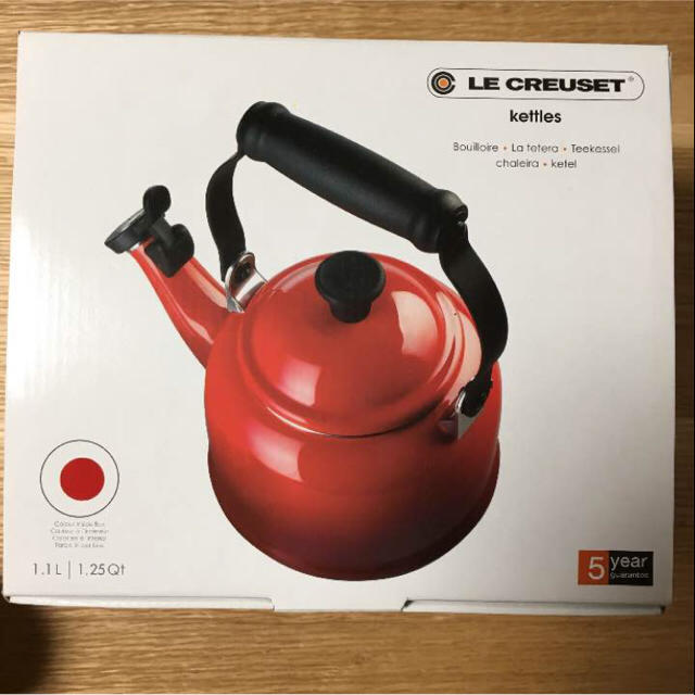 LE CREUSET(ルクルーゼ)の【Riin⚪︎様専用】ルクルーゼ デミケトル 1.1L レッド スマホ/家電/カメラの調理家電(調理機器)の商品写真