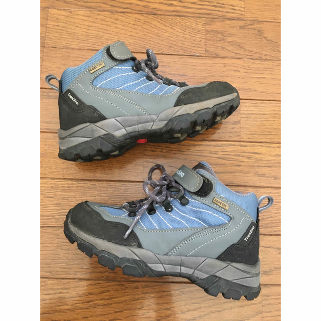 Treksta(トレクスタ)のトレクスタ ニューキッズ GORE-TEX トレッキングシューズ 登山靴 20㎝ キッズ/ベビー/マタニティのキッズ靴/シューズ(15cm~)(アウトドアシューズ)の商品写真