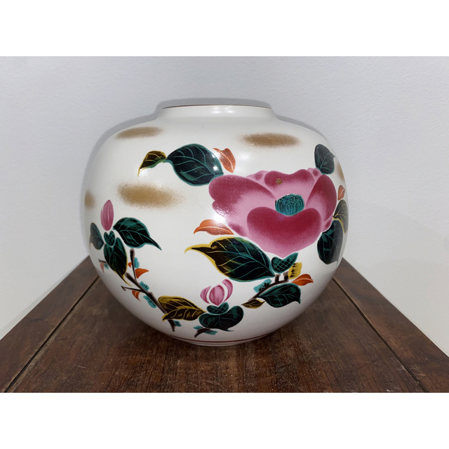 九谷焼 壺 花瓶 金彩上絵椿文様 貫入 翠穂作 - 通販 - solarenergysas