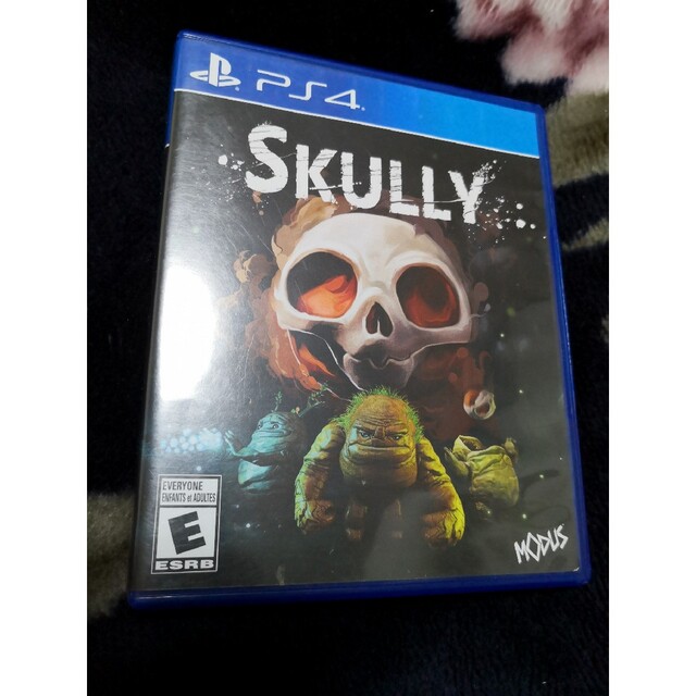 日本語対応 PS4 北米版 SKULLY