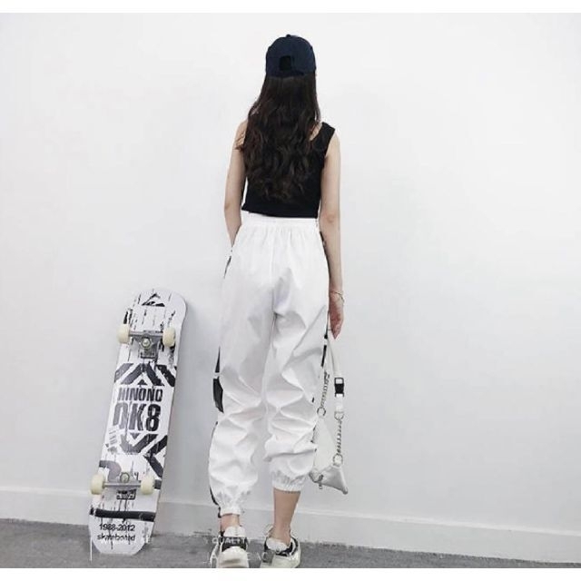 新品 ♡ 迷彩 カモフラ柄 ジョガーパンツ ホワイト L レディース スウェット メンズのパンツ(ワークパンツ/カーゴパンツ)の商品写真