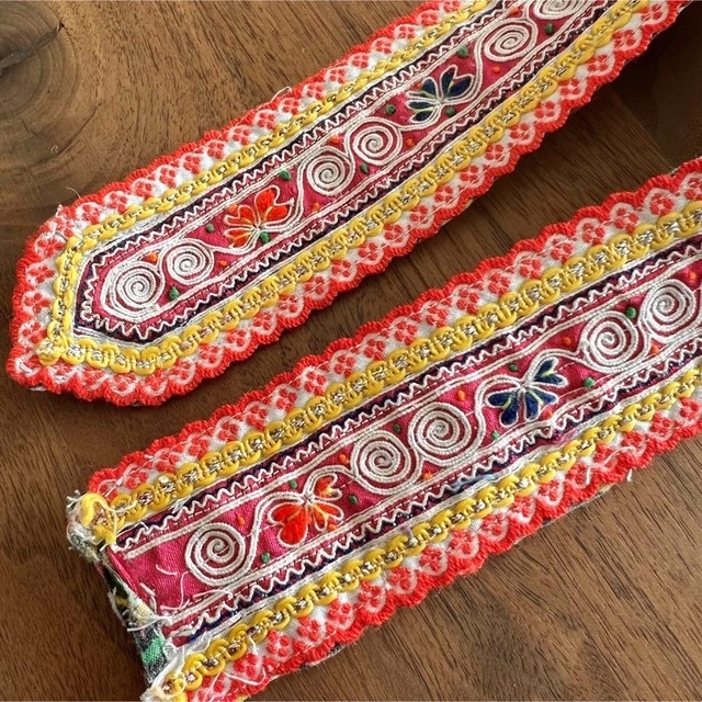 モン族古布 刺繍生地 はぎれ カラフル | energysource.com.br