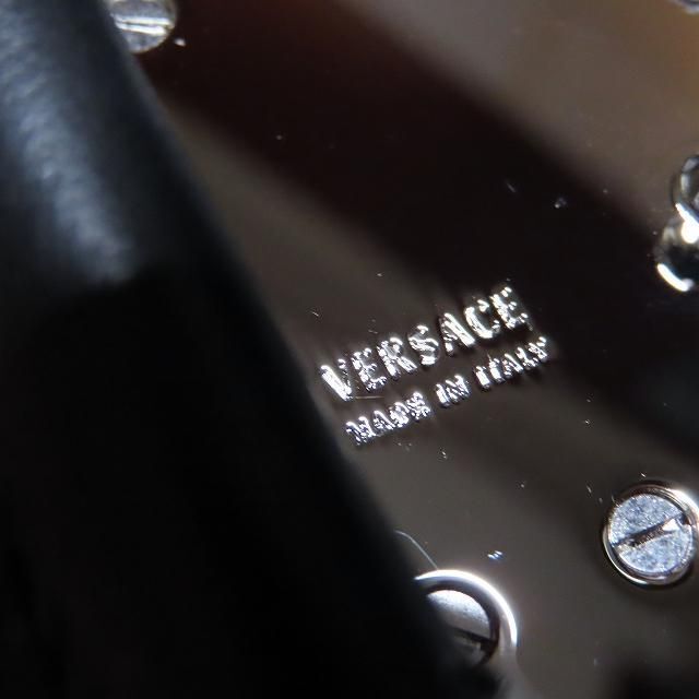 VERSACE(ヴェルサーチ)の未使用品VERSACEメドゥーサベルトレザーゴールドメンズグッチルイヴィトン メンズのファッション小物(ベルト)の商品写真