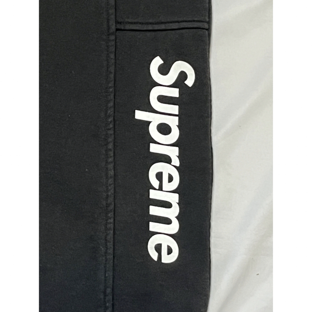 Supreme(シュプリーム)のsupreme Formula Sweatpant フォーミュラスウェットパンツ メンズのパンツ(その他)の商品写真