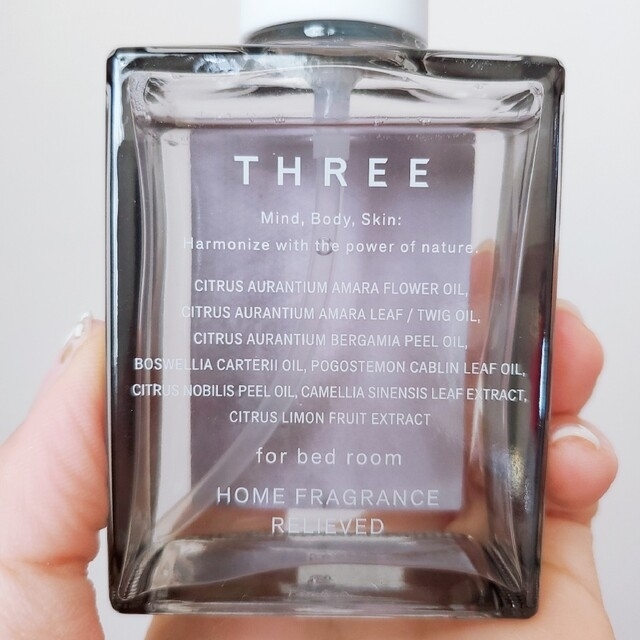 THREE(スリー)のTHREE ホームフレグランス レリーヴド 74ml コスメ/美容のリラクゼーション(アロマスプレー)の商品写真