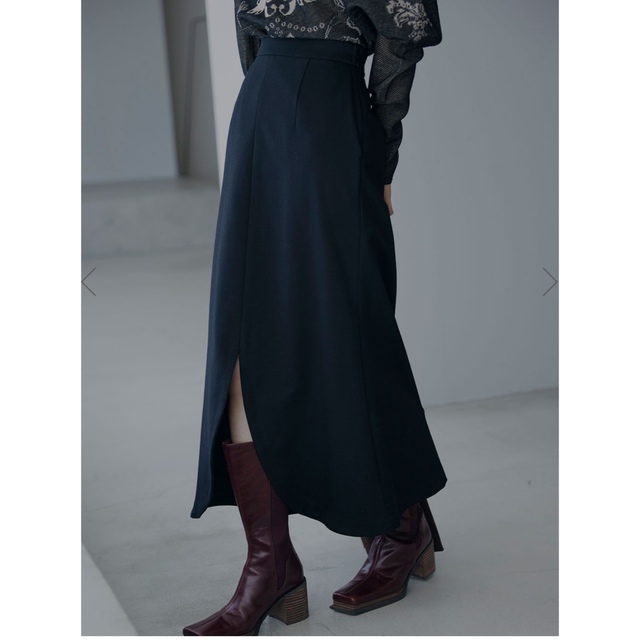 UND 2WAY CURVE SLIT MERMAID SKIRT