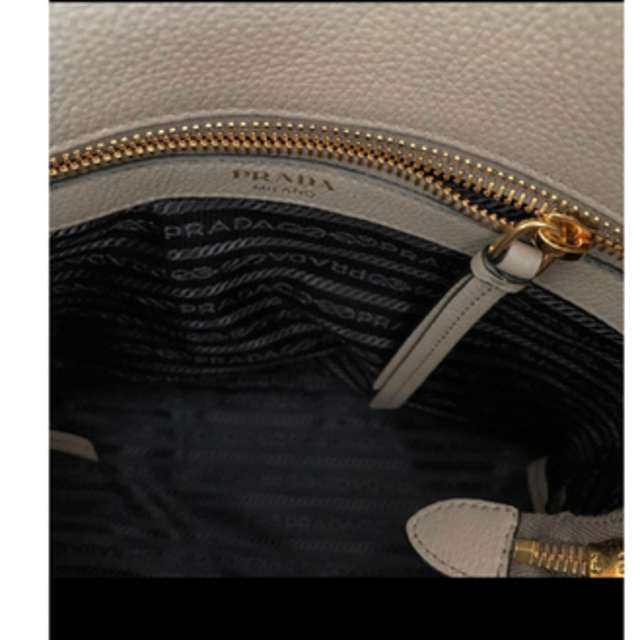 PRADA(プラダ)のプラダ　PRADA SECCHIELLO ショルダーバッグ レディースのバッグ(ショルダーバッグ)の商品写真