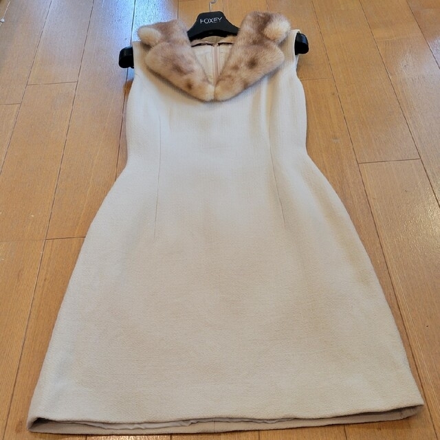 お取り寄せ】 FOXEY フォクシー ミンクワンピース 40 - ひざ丈