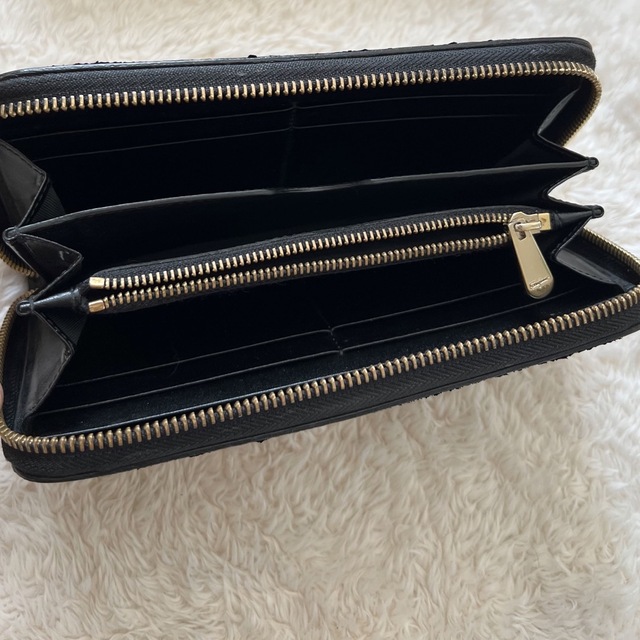 美品 Ferragamo サルヴァトーレフェラガモ 長財布 ラウンドファスナー