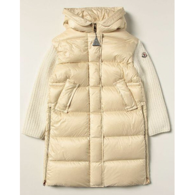 MONCLER(モンクレール)の新品タグ付☆未使モンクレール　ベージュダウン　2way KATIFE 10A レディースのジャケット/アウター(ダウンジャケット)の商品写真