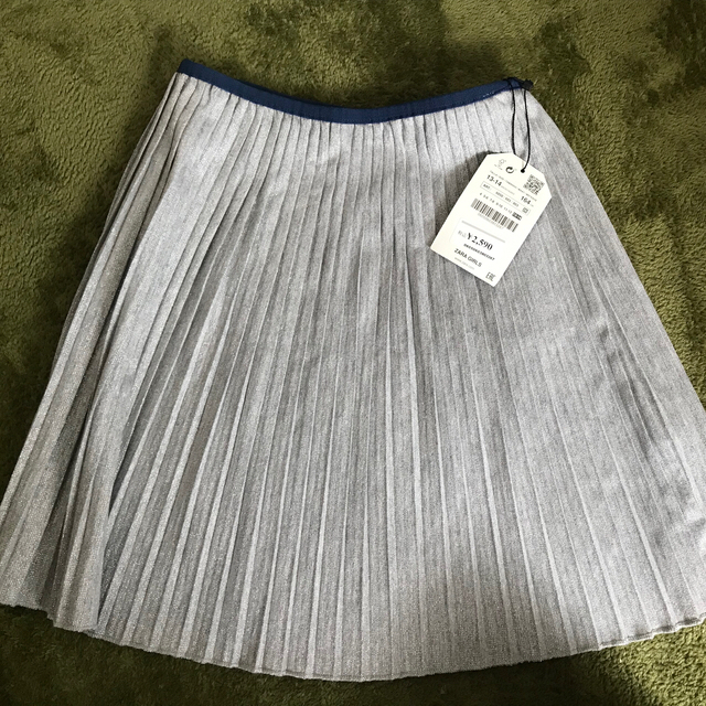 ZARA(ザラ)のZARA  GIRLS 新品未使用　スカート 164センチ キッズ/ベビー/マタニティのキッズ服女の子用(90cm~)(スカート)の商品写真