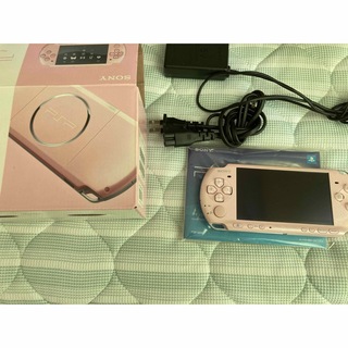 プレイステーションポータブル(PlayStation Portable)のpsp 3000 brossom pink バッテリーなし(携帯用ゲーム機本体)