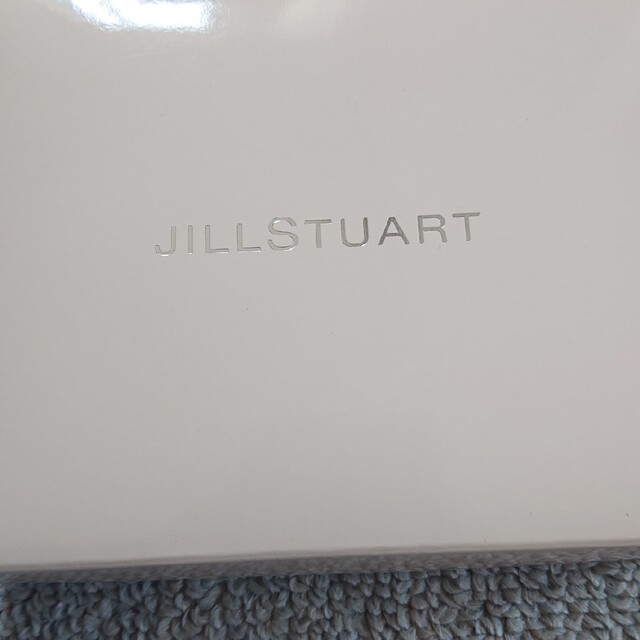 JILLSTUART(ジルスチュアート)の新品 ジルスチュアート パスケース レディースのファッション小物(名刺入れ/定期入れ)の商品写真