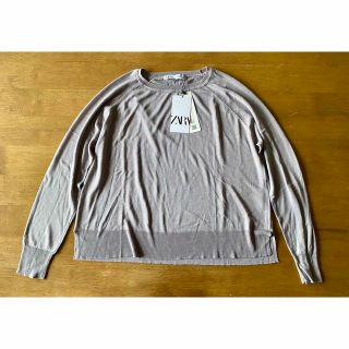 ザラ(ZARA)の新品(試着のみ)【ZARA】インナー使いもオシャレ！薄手ニット グレー M(ニット/セーター)