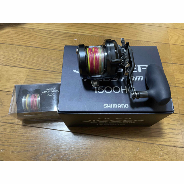 SHIMANO(シマノ)の美品　オシアジガー 1500HG Fカスタム　予備スプールセット スポーツ/アウトドアのフィッシング(リール)の商品写真