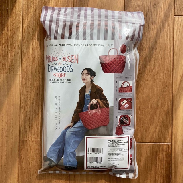 YOUNG&OLSEN(ヤングアンドオルセン)のヤングアンドオルセン　ムック本　トートバッグ　赤 レディースのバッグ(トートバッグ)の商品写真