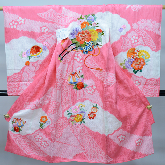 春早割 正絹 お宮参り産着 のしめ NO38512 綸子 総刺繍 絞り 高級 着物