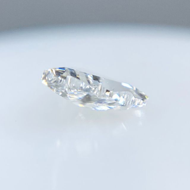 BULL・ユニークシェイプ D/SI1/0.785ct/RT1814/CGL レディースのアクセサリー(その他)の商品写真