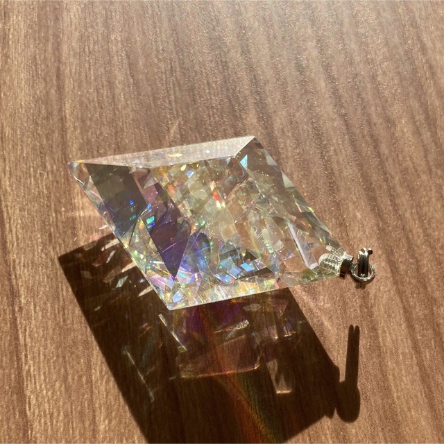 格安在庫あ モナジー工房 ムーンボウ ペンダント 虹の結晶 20%OFF