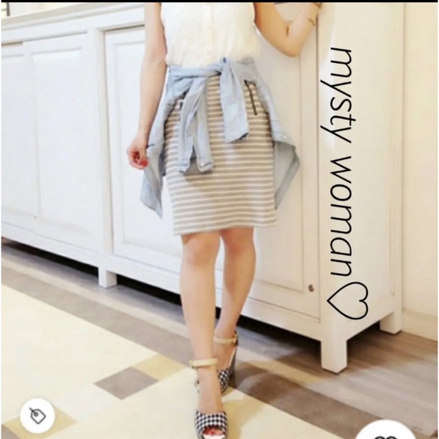 mysty woman(ミスティウーマン)のmysty woman  ミスティーウーマン　ボーダータイトスカート レディースのスカート(ひざ丈スカート)の商品写真