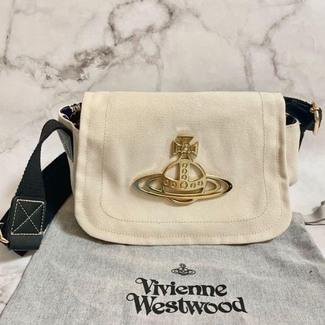✨ 極美品 ✨ ヴィヴィアンウエストウッド エッジカラー ショルダー ✨ 極美品 ✨ ヴィヴィアンウエストウッド エッジカラー ショルダー