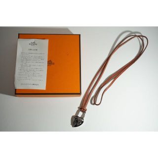 エルメス(Hermes)の美品 HERMES エルメスヴィヴィリデハートネックレス革紐セット112N▲(ネックレス)