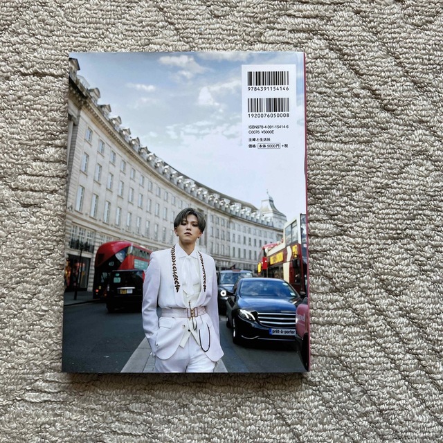 AAA(トリプルエー)のＳｈｕｔａ　Ｓｕｅｙｏｓｈｉ　Ｐｈｏｔｏｂｏｏｋ　ｉｎ　Ｌｏｎｄｏｎ エンタメ/ホビーの本(アート/エンタメ)の商品写真