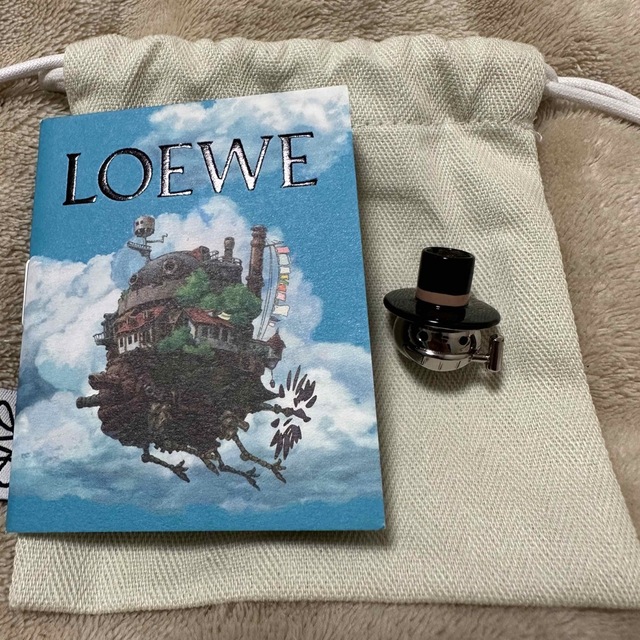 LOEWE(ロエベ)のLOEWE ロエベ ハウルの動く城 カカシのカブ ダイス レディースのアクセサリー(チャーム)の商品写真