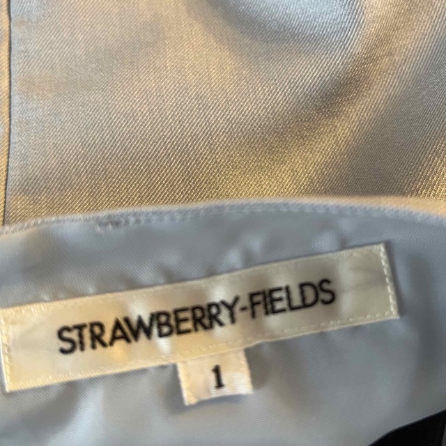 STRAWBERRY-FIELDS(ストロベリーフィールズ)の♦︎未使用♦︎strawberry fields ワンピース レディースのワンピース(ひざ丈ワンピース)の商品写真