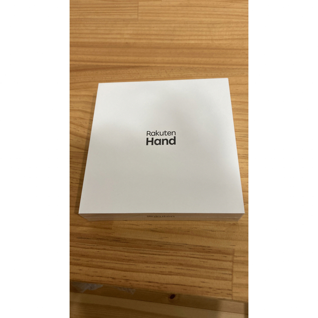 楽天ハンド Rakuten hand p710 黒 スマホ/家電/カメラのスマートフォン/携帯電話(スマートフォン本体)の商品写真