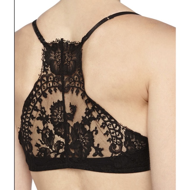 LA PERLA(ラペルラ)の新品未使用★LAPERLA★ラペルラTバックレースブラジャー レディースの下着/アンダーウェア(ブラ)の商品写真