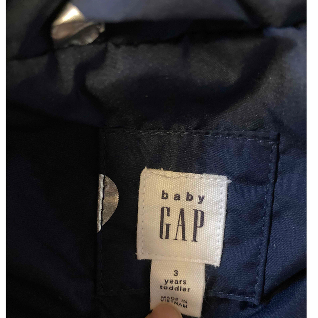 babyGAP(ベビーギャップ)のギャップ　ダウンベスト キッズ/ベビー/マタニティのキッズ服女の子用(90cm~)(ジャケット/上着)の商品写真