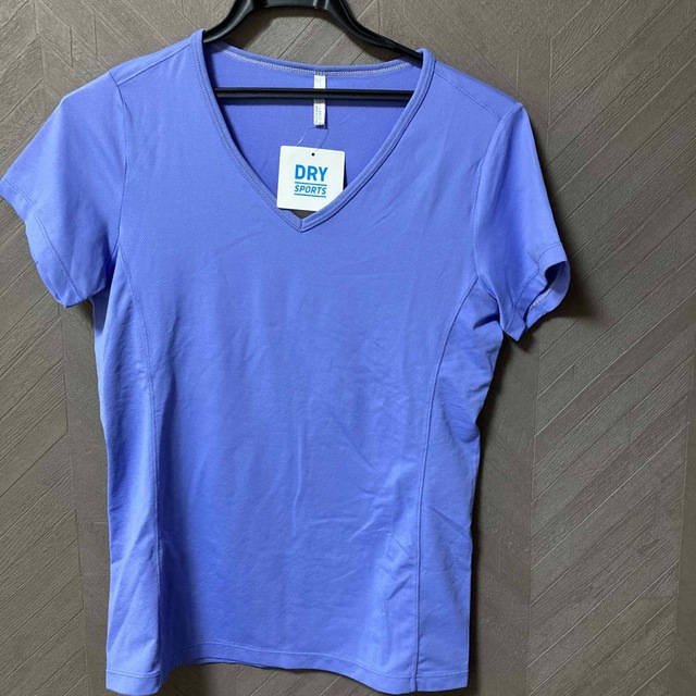 UNIQLO(ユニクロ)のユニクロtシャツ レディースのトップス(Tシャツ(半袖/袖なし))の商品写真