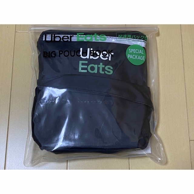 宝島社(タカラジマシャ)のUber eats ウーバーイーツ　配達用バッグ型ポーチ メンズのバッグ(バッグパック/リュック)の商品写真